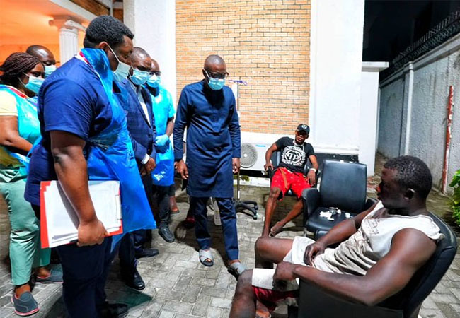 BREAKING: Sanwo-Olu Pays visit to victims of tollgate shooting in hospitals