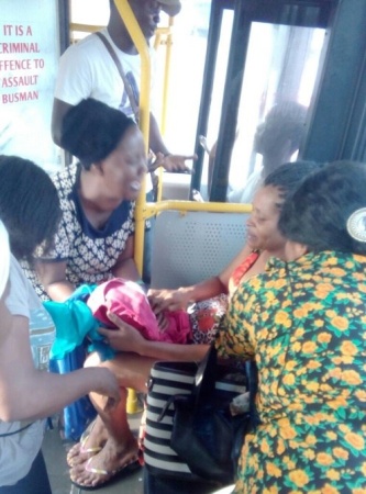 Woman delivers baby girl inside Bus in Ketu Lagos