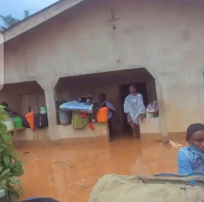 Ilaro Poly student area ravage by Flood, Residents Count Losses