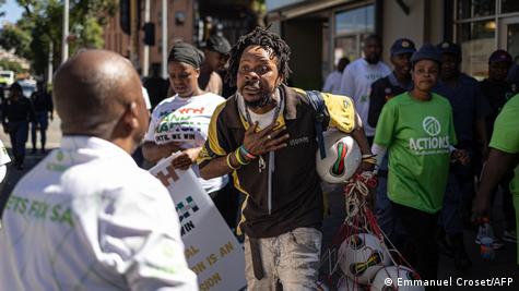 Xenophobia attacks: Over 100  Nigerians ready to leave South-Africa